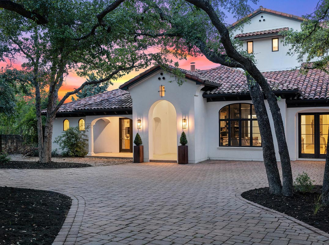 Timeless Style and Grace - Santa Barara Style